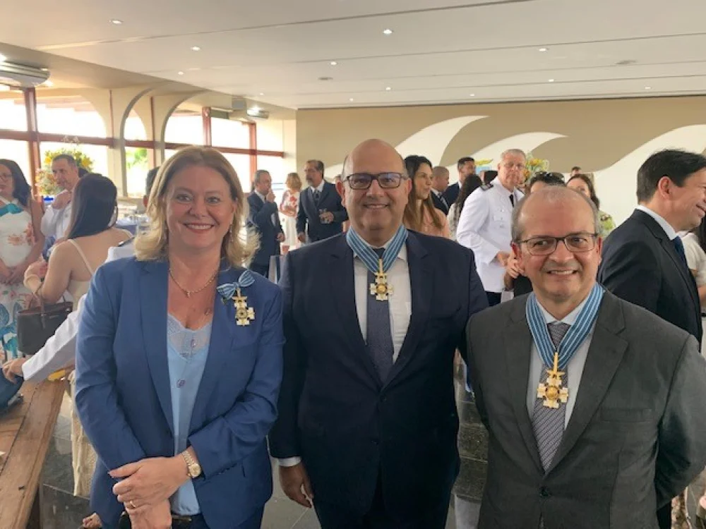 Doutora Cludia Toledo ao lado dos desembargadores federais Paulo Srgio Domingues e Mairan Gonalves Maia Jnior