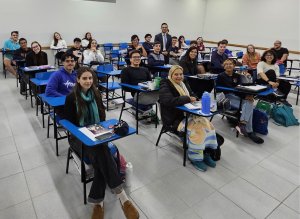 Estudantes do Col�gio ADV recebem palestra da ITE