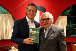 Iteano tem cap�tulo em obra lan�ada pelo IIE
