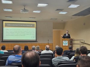 Iteano palestrou sobre �tica em evento do HCFMB