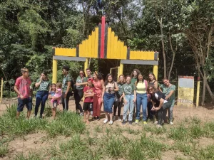 Iteanos visitam a aldeia Nimuendaju