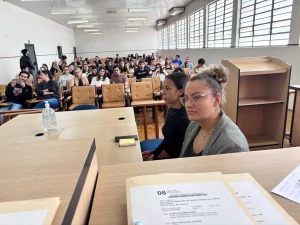 Na prtica: alunos de Direito realizam audincias simuladas