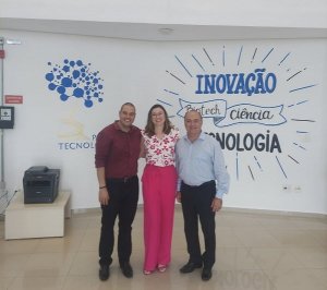 Botucatu: diretor e coordenadora da ITE visitam Parque Tecnol�gico