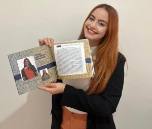 Iteana recebe congratula��es da C�mara de Bariri por Programa Jovem Senador