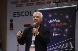Iteano palestra em evento do Senai Bauru