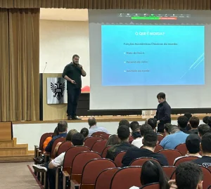 Workshop reuniu comunidade e alunos