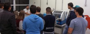 Aula pr�tica no Senai ensinou sobre an�lise de materiais