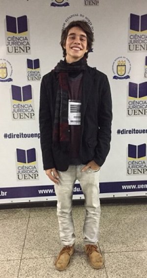 Aluno de Direito participa do 'IV Simp�sio Regional de Direito, Cinema, M�sica e Literatura em debate'