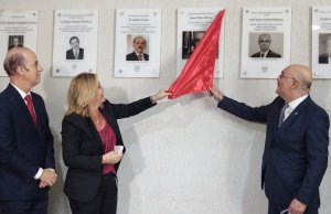 'Levem a s�rio os seus estudos'