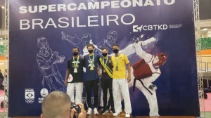 Estudante da ITE conquista bronze no Brasileiro de Taekwondo