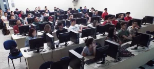 Minicurso ensina robtica com Arduino