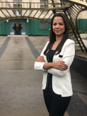 Ex-aluna da ITE  aprovada em concurso da Procuradoria Jurdica de Bauru