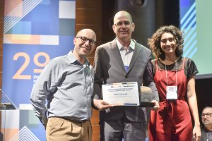 Ex-iteano vence pr�mio de lideran�a
