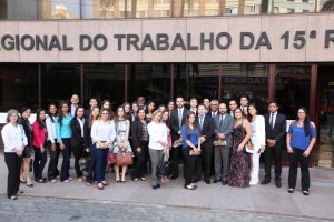 DIREITO: Alunos visitam o TRT15