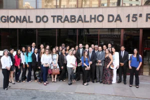DIREITO: Alunos visitam o TRT15