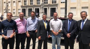 Professores de Direito cursam p�s-doutorado em Portugal