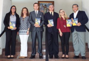 Iteanos lan�am livro no II Encontro Bilateral Brasil/M�xico