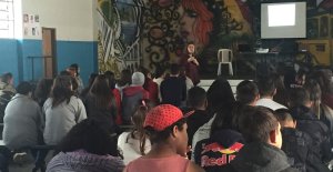 Servi�o Social: professoras palestram sobre o 'Setembro Amarelo' para adolescentes