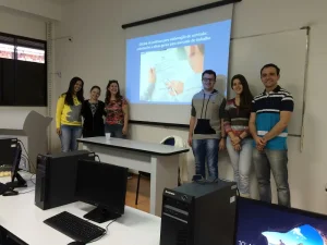 A elaborao de currculo foi tema de oficina