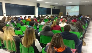 Sebrae realizou palestra sobre empreendedorismo na ITE; programao continua com oficinas