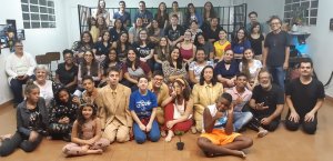 Teatro no Espa�o Casulo revela a cria��o de Bauru
