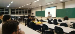 Iteano palestra na Unesp sobre o mercado financeiro atual
