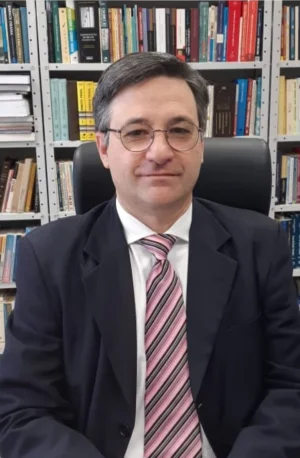 Juiz federal e ex-aluno da ITE lana livro sobre Direito Previdencirio