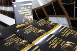 Egresso da ITE lana obra sobre o STF na Cmara dos Deputados
