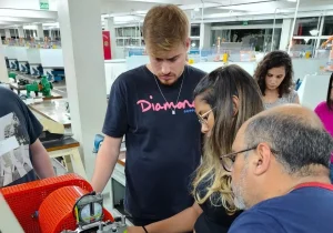 Parceria: alunos de Engenharia de Produo tm aulas prticas no Senai